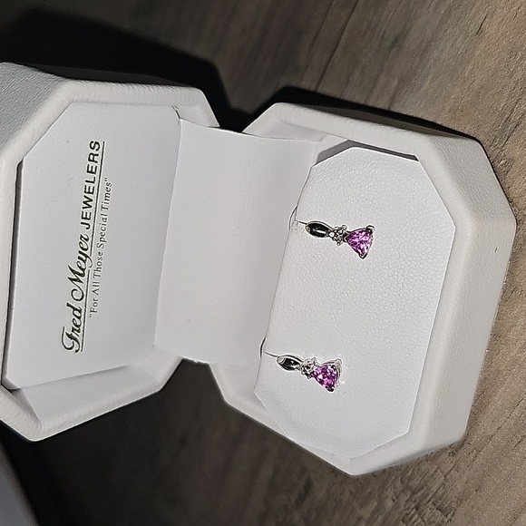 Fred Meyer Jewlers Pink Earrings - Picture 3 of 13